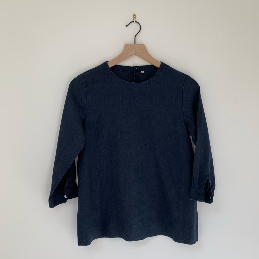 MUJI indigo linen top